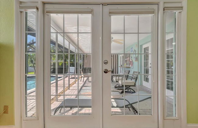 The Crown House 4b Pool Home 6 Mins to IR Beach - Photo 24