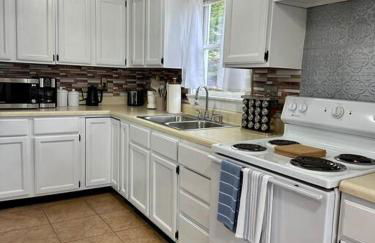 Colonels Quarters - Photo 12