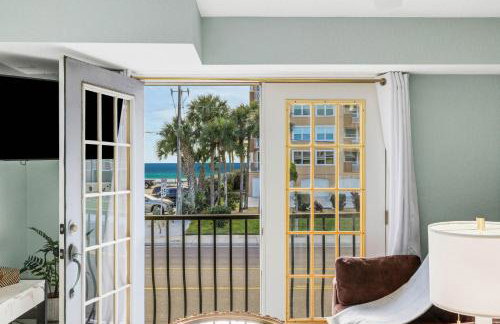 Sunset Corner - Beach View & Heated Pool! - Foto 38