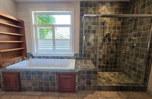 The Alhambra Retreat Gated Spacious Private - Foto 17