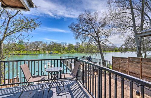 Guadalupe Riverfront Studio w/ Private Balcony - Foto 13