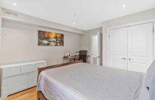 Serene 2BR-2BA walkable retreat in the Heart of DC - Foto 17