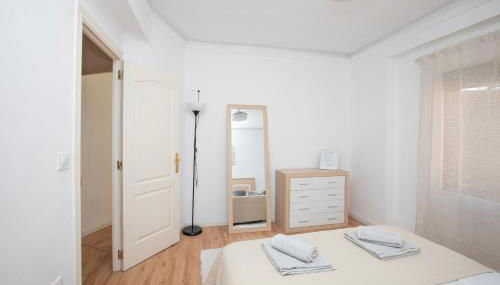 Lujoso Apartamento en Valencia 3 Dormitorios con Parking - Photo 2