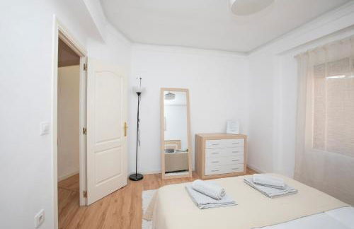 Lujoso Apartamento en Valencia 3 Dormitorios con Parking - Photo 2