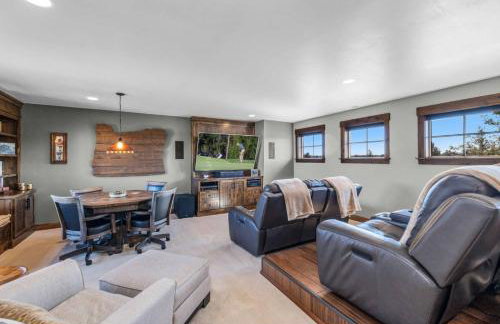 Brasada Getaway-> Privacy, Hot Tub & Theater Room! - Foto 28