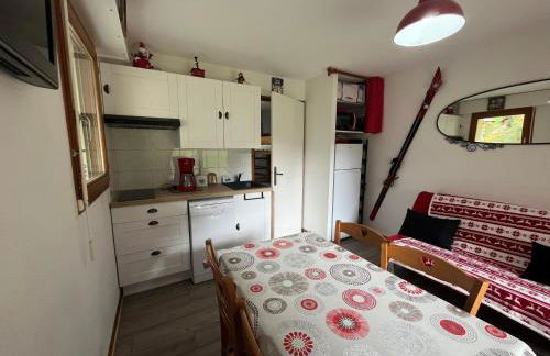 Appartement cosy avec terrasse pour 4 personnes et parking à Châtel - FR-1-198-88 - Foto 2