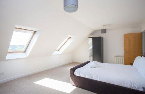 3 Bedroom Duplex with Free Parking - Foto 11