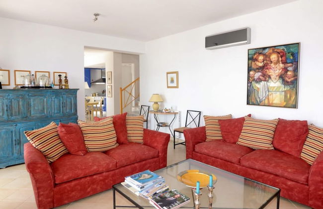 Villa in Finikounta Near Sandy Beach - Photo 11