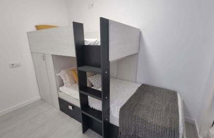 Seaside Apartment Sleeps 6 With Balcony - Foto 10