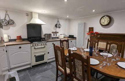 Historic character cottage in central Dornoch - Photo 14