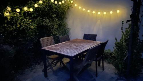 Entire house with garden - exclusively for your group - Foto 4