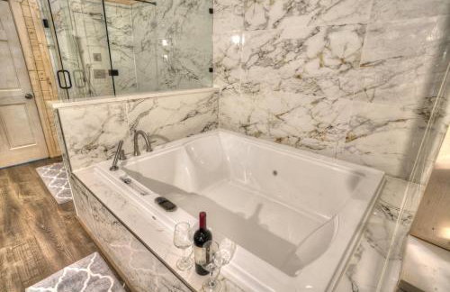 Brand New Modern Luxury Couples Fit for Royalty - Foto 12