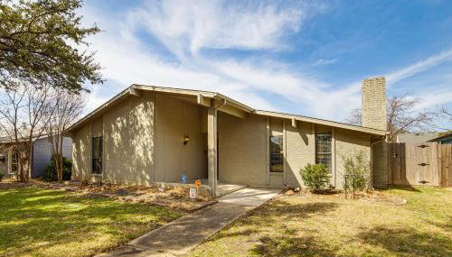 DFW Home Base! Quiet Suburb Stay w/ Yard - Foto 3