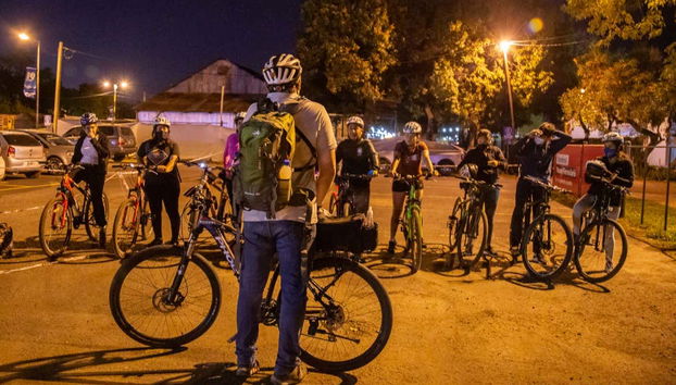 Escutando as explicações do guia