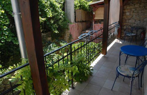 Kamene Priče rooms, music and food - Photo 17