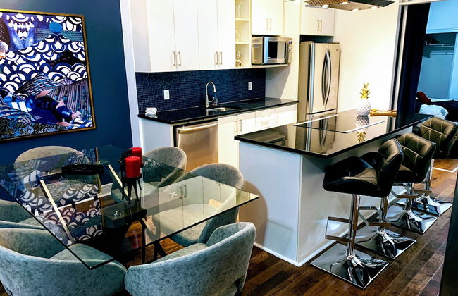 Designer Luxury 3 Bedroom Townhouse - Foto 1