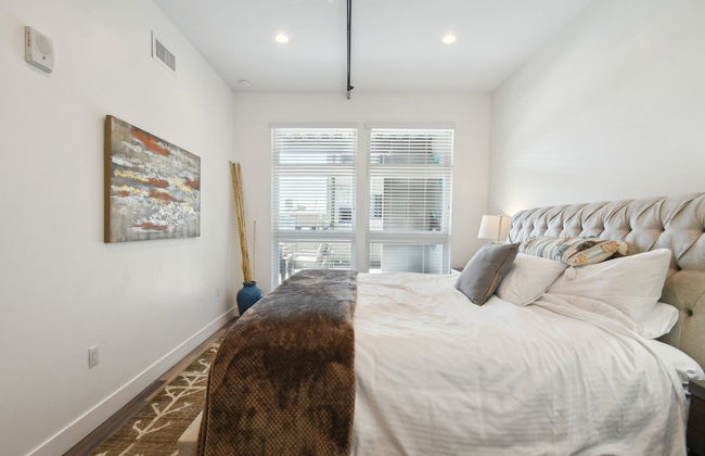 Brushed & Bold | RiNo Art Lofts - Foto 6