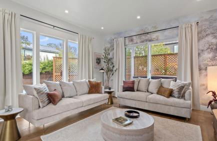 Brand New Low-Allergen Retreat with Hot Tub - Foto 13