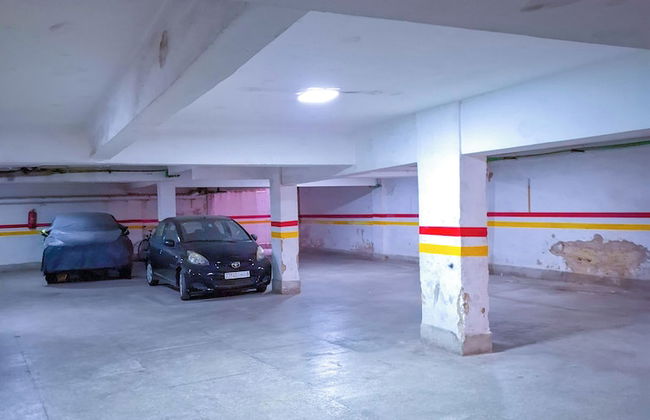 Luxor Home - Spacious & proximity to CFC - Photo 25