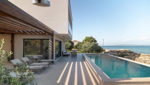 Courtside Luxury Villa Dalmatia - Foto 1, sunbed