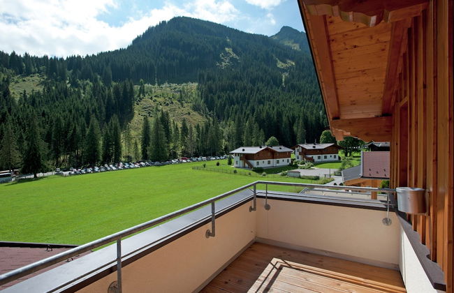 Chalet in Saalbach Near Ski Lift - Foto 11