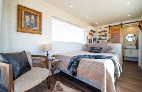 New The Cowboy Boots-shipping Container Home - Foto 2