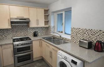 Modern 4-Bed House-Close Links to M5 & M6 - Foto 15