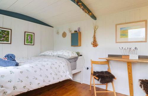 Oak Shepherd Hut - Photo 14