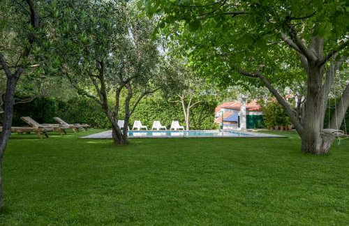 Quiet Villa near Split, Heated Pool, View, Nature - Foto 8