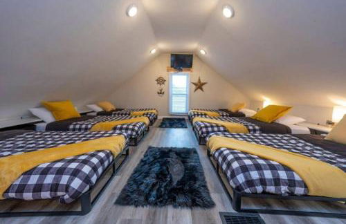 Family Beach Retreat w/Fun Loft Space, Firepit - Foto 13