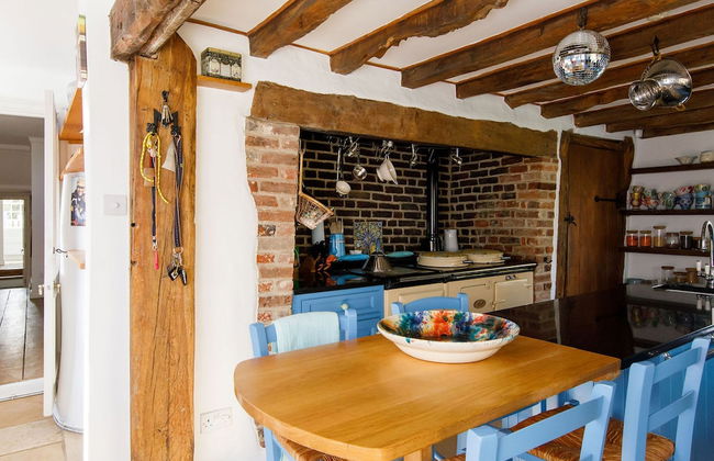 Amazing 5 BR Country Home Pool Gym Yoga Studio - Photo 48