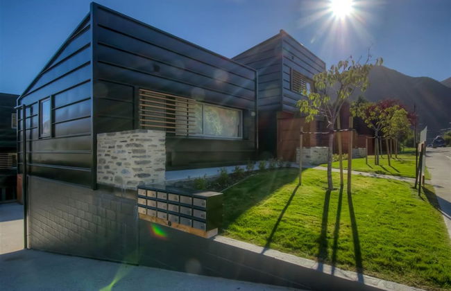 22 Hallenstein Apartments by Staysouth - Photo 51