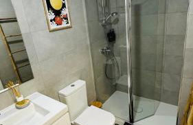 Malaga Tower - Photo 17