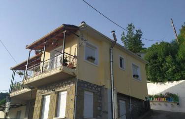 Dora's Home - Photo 8