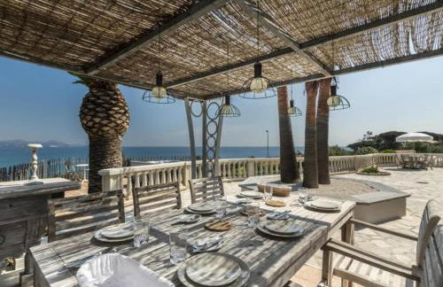 Luxury Villa with Jacuzzi in Les Issambres - Foto 48