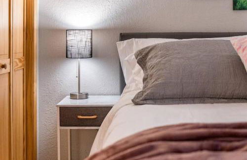 Massanutten 2 King Suites 4 BR Hot Tub Game Room Kids Toys Flower on the Mountain - Foto 2