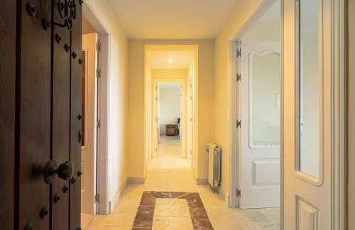 Royal Flamingos Sea View Apartman - Foto 35