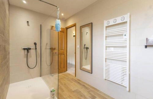 Magnificent Villa Salog - Foto 14