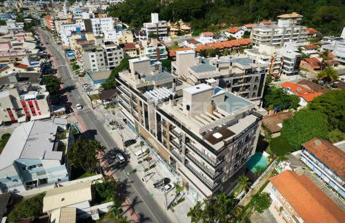 306 Bl 03 - WaldGarten Bombinhas - 50 m do Mar e Frente Avenida - Condomínio de Alto Padrão - Piscina - Academia - Salão de jogos - Foto 62