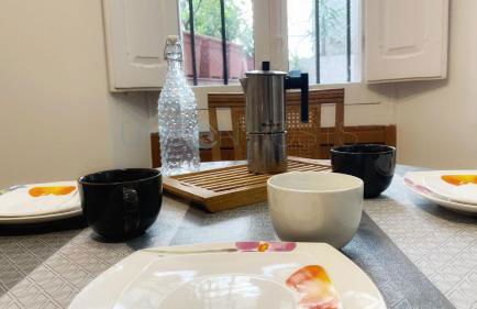 Vivienda turistica con encanto centrico, wifi y patio - Foto 10