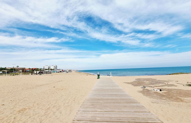 Bungalow With Stunning Sea Views, Just One Street From the Beach - Foto 31