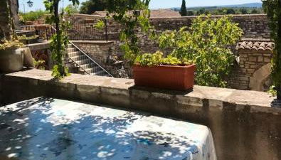 Location chaleureuse à Orgnac-l'Aven avec piscine partagée - Photo 5