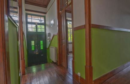 Large, converted farmhouse with pool - Foto 34