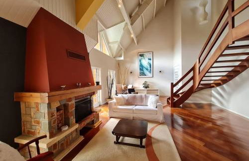 Belíssima COBERTURA no Condomínio Switzerland, o conforto que toda família merece - Foto 31