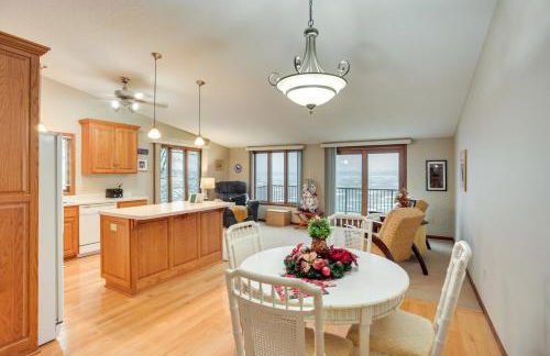 Spacious Lakefront Home with Spectacular Views! - Foto 2