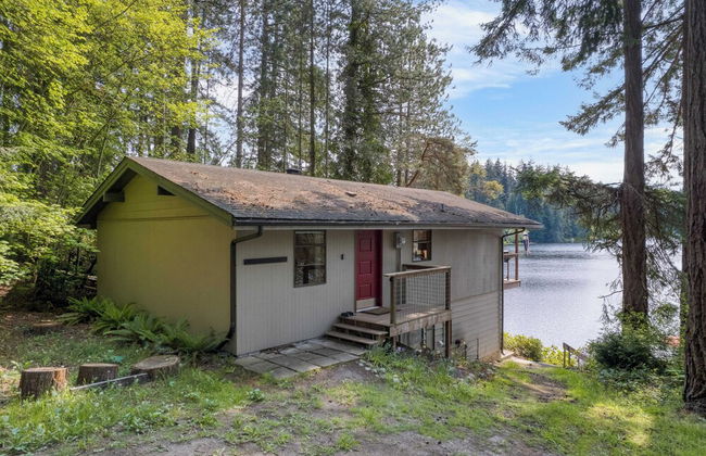 Goss Lake Getaway by Avantstay Lakefront Escape - Photo 40