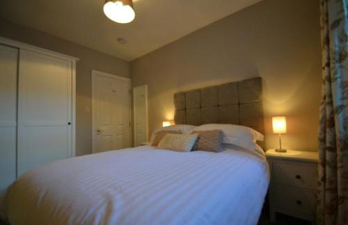 Charming 1 bed riverside apartment - Photo 10