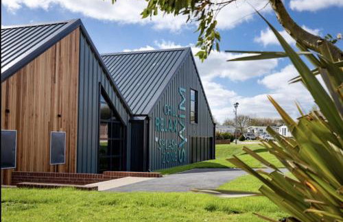 Platinum lakeside Lodge on resort with fishing - Foto 18