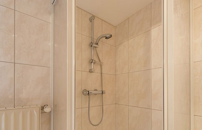 Holiday Home with Sauna, Garden, Terrace, BBQ & Fireplace - Photo 21