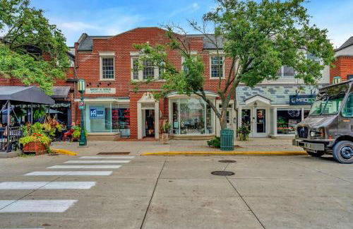 Luxe Condo Overlooking Park - Foto 9